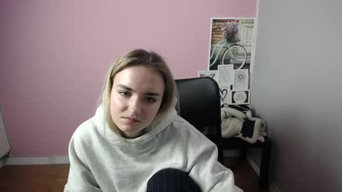 viktoria_lovely online show from 01/14/25, 09:13