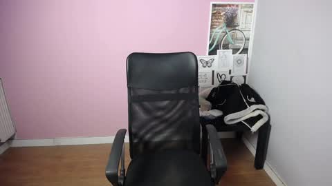 viktoria_lovely online show from 02/10/25, 06:09