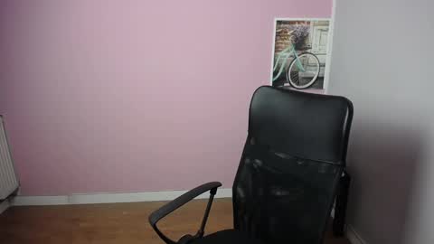 viktoria_lovely online show from 02/17/25, 06:20