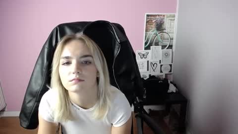 viktoria_lovely online show from 10/10/25, 10:36