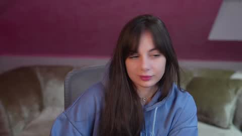 Snapshot of viktoria_storm chatting on 01/09/25, 03:04 Alisa online show from 01/09/25, 03:04