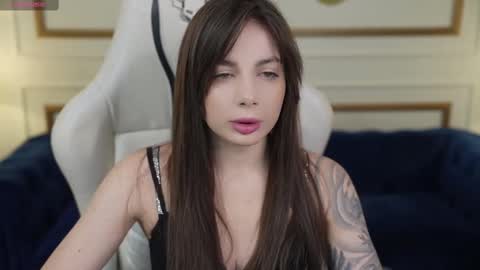 Snapshot of viktoria_storm chatting on 02/23/25, 04:24 Alisa online show from 02/23/25, 04:24