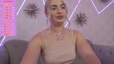 Viktoria online show from 09/19/25, 03:02