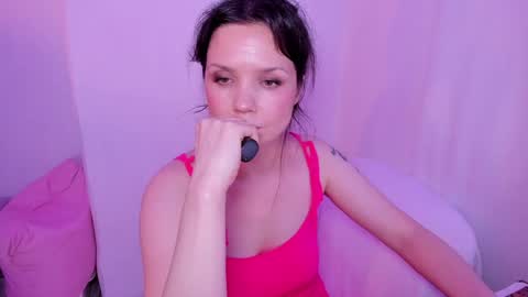 Snapshot of viktoriakiss chatting on 01/31/25, 09:48 viktoriakiss online show from 01/31/25, 09:48