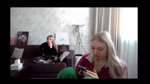 Snapshot of viktorlonsky chatting on 02/10/25, 07:15 viktorlonsky online show from 02/10/25, 07:15