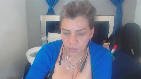 VIKY ADAMS online show from 02/04/25, 12:33