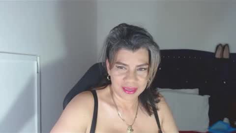 VIKY ADAMS online show from 02/11/25, 08:10