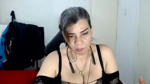 VIKY ADAMS online show from 03/05/25, 02:14