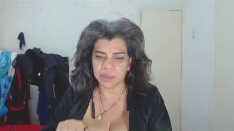 VIKY ADAMS online show from 03/05/25, 10:11