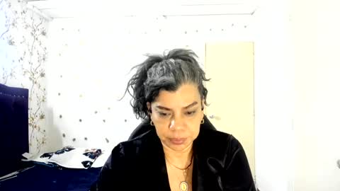 Snapshot of vikyadams chatting on 06/25/26, 05:45 VIKY ADAMS online show from 06/25/26, 05:45