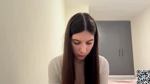 Vivien online show from 03/01/26, 12:07