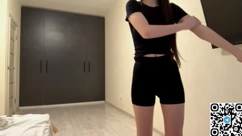 Vivien online show from 03/06/26, 10:56