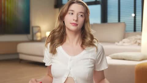 Lana online show from 09/19/25, 02:18