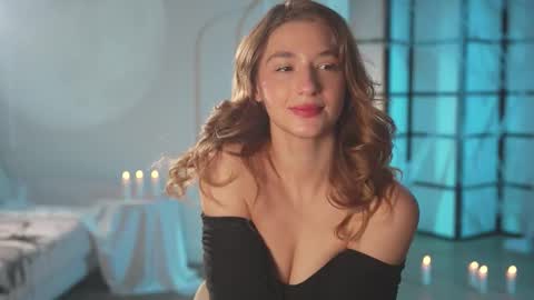 Lana online show from 10/31/25, 11:00