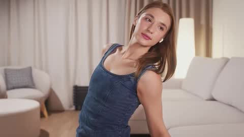 Lana online show from 12/03/25, 12:25