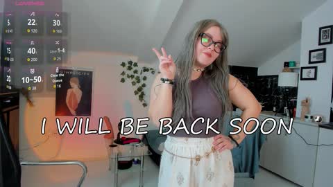 Snapshot of villyvici chatting on 03/19/26, 12:42 Villy online show from 03/19/26, 12:42