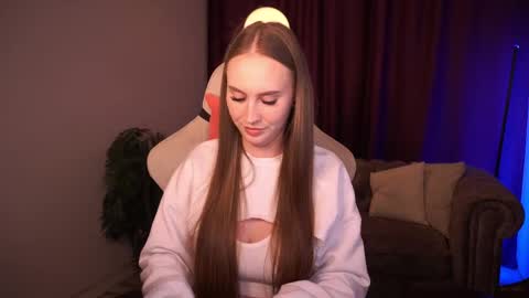Snapshot of vimilka chatting on 04/13/26, 11:16 Vi online show from 04/13/26, 11:16
