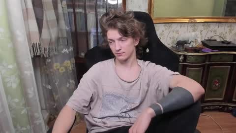 Dimoooooon online show from 02/18/26, 11:33