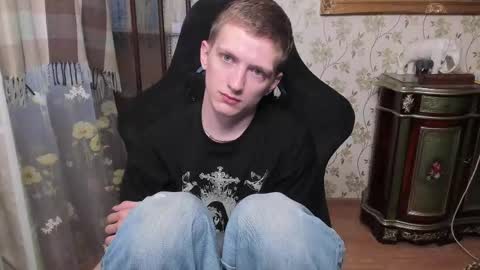 Snapshot of vince__dice chatting on 05/30/26, 03:53 Dimoooooon online show from 05/30/26, 03:53