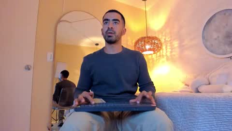 VINCE online show from 11/24/25, 05:40