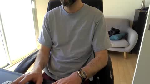 Snapshot of vince_du_80 chatting on 04/24/26, 01:57 Vince online show from 04/24/26, 01:57