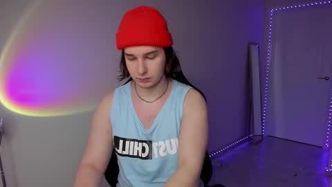 Snapshot of vincent__strong chatting on 03/09/25, 01:14 Vincent Strong online show from 03/09/25, 01:14