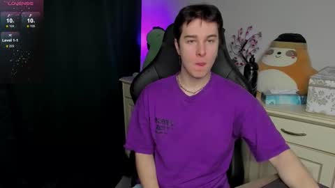 Snapshot of vincent__strong chatting on 01/17/26, 08:30 Vincent Strong online show from 01/17/26, 08:30