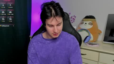 Vincent Strong online show from 03/18/26, 06:22