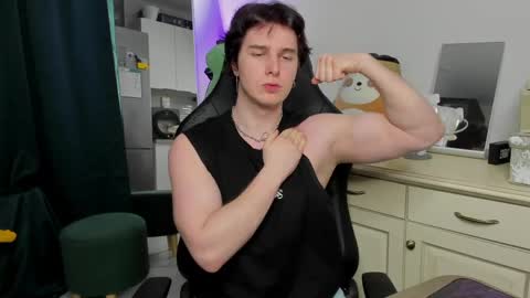 Vincent Strong online show from 04/18/26, 09:35