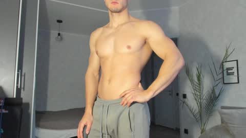 Snapshot of vincent_o chatting on 12/23/24, 11:47 Vincent. uncut 18cm online show from 12/23/24, 11:47