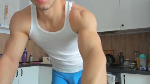 Snapshot of vincent_o chatting on 02/02/25, 09:40 Vincent. uncut 18cm online show from 02/02/25, 09:40
