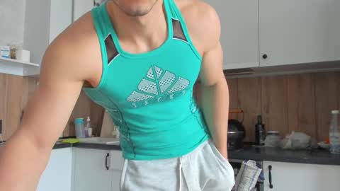Snapshot of vincent_o chatting on 02/19/25, 07:39 Vincent. uncut 18cm online show from 02/19/25, 07:39