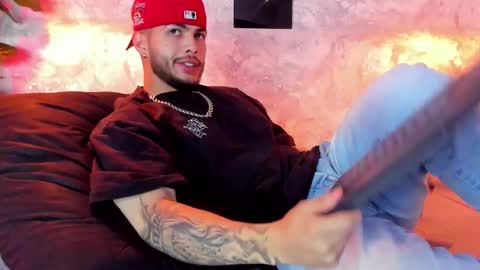 Vincent online show from 09/15/25, 04:23