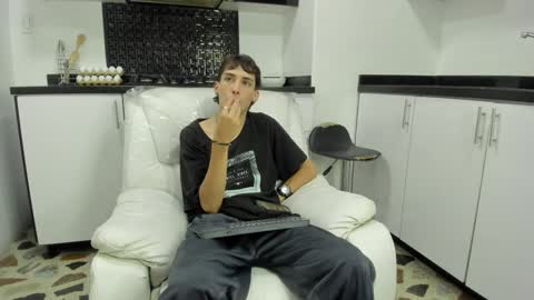 Vincent online show from 12/08/24, 12:07