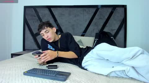 Vincent online show from 12/28/24, 05:33