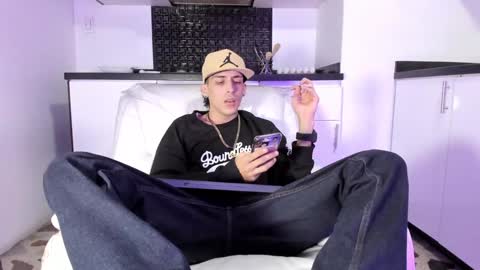 Vincent online show from 01/22/25, 10:26