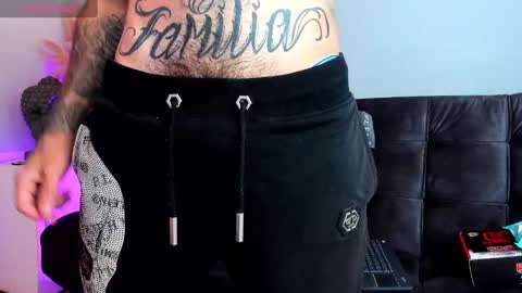 Snapshot of vincentsartori chatting on 10/26/25, 04:46 Vincent Sartori online show from 10/26/25, 04:46