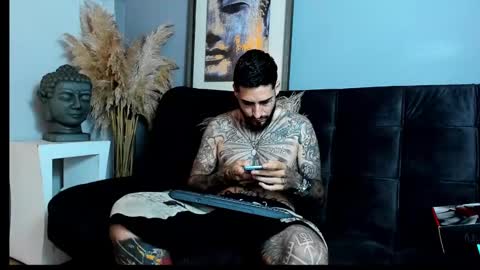 Snapshot of vincentsartori chatting on 10/30/25, 01:12 Vincent Sartori online show from 10/30/25, 01:12