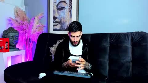 Snapshot of vincentsartori chatting on 11/09/25, 01:09 Vincent Sartori online show from 11/09/25, 01:09