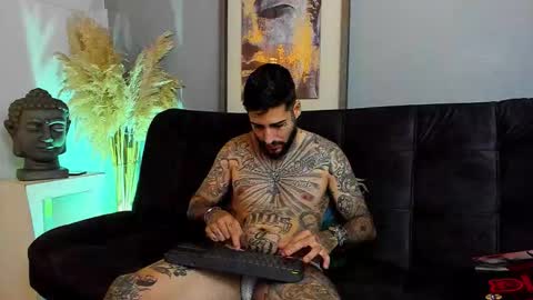 Snapshot of vincentsartori chatting on 12/03/25, 07:56 Vincent Sartori online show from 12/03/25, 07:56