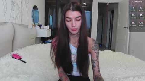 vinkitinkii online show from 12/23/25, 07:17