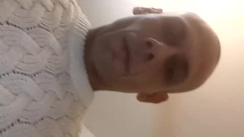 Snapshot of vino1634 chatting on 12/31/24, 07:40 vino1634 online show from 12/31/24, 07:40