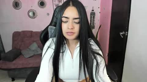 Daniela online show from 12/01/25, 05:01