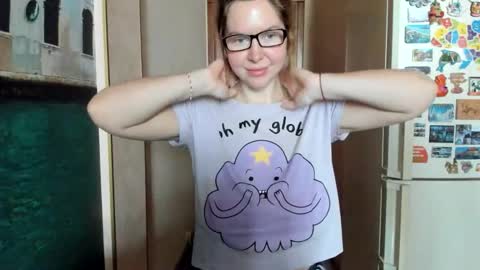 Snapshot of viodetta chatting on 11/12/25, 10:26 viodetta online show from 11/12/25, 10:26