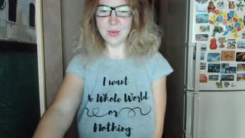 Snapshot of viodetta chatting on 11/18/25, 09:47 viodetta online show from 11/18/25, 09:47