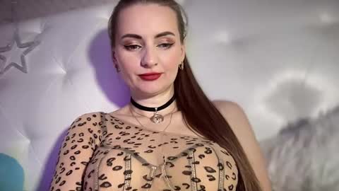 Funny  girl online show from 01/25/25, 04:57