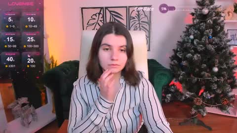 Snapshot of viola__shy chatting on 01/03/25, 09:05 Viola online show from 01/03/25, 09:05