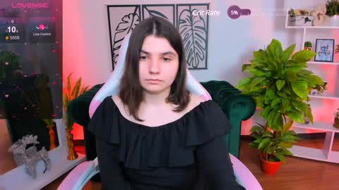 Snapshot of viola__shy chatting on 01/25/25, 03:19 Viola online show from 01/25/25, 03:19