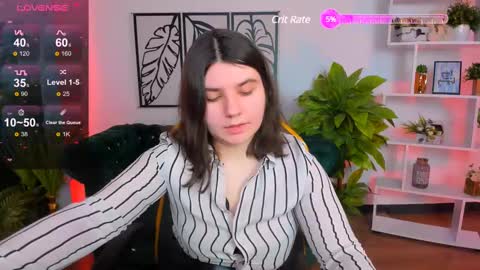 Snapshot of viola__shy chatting on 02/28/25, 09:33 Viola online show from 02/28/25, 09:33