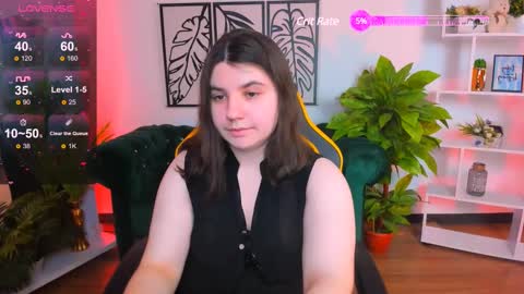 Snapshot of viola__shy chatting on 03/08/25, 10:34 Viola online show from 03/08/25, 10:34
